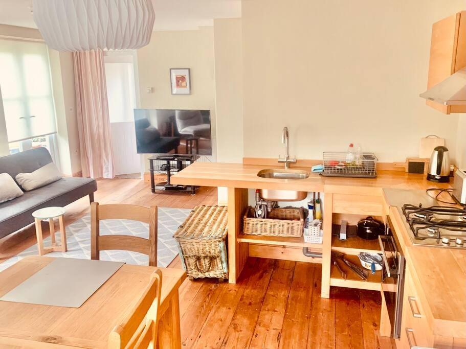 Delightful Ely House Bright And Warm With Cathedral View 아파트 외부 사진