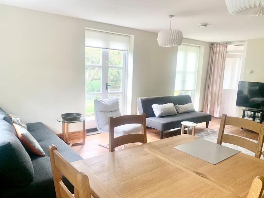 Delightful Ely House Bright And Warm With Cathedral View 아파트 외부 사진