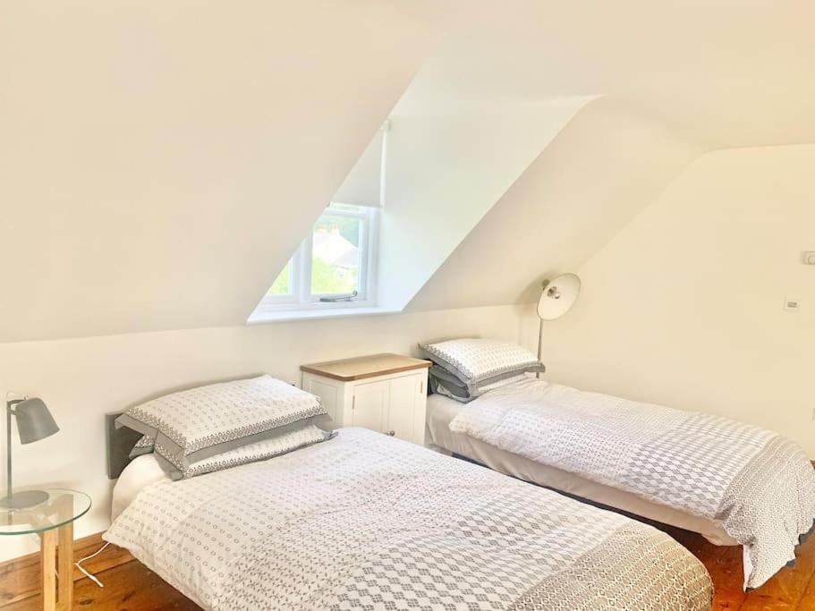 Delightful Ely House Bright And Warm With Cathedral View 아파트 외부 사진