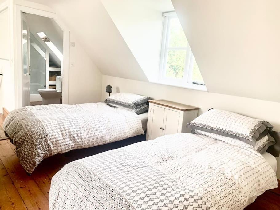 Delightful Ely House Bright And Warm With Cathedral View 아파트 외부 사진