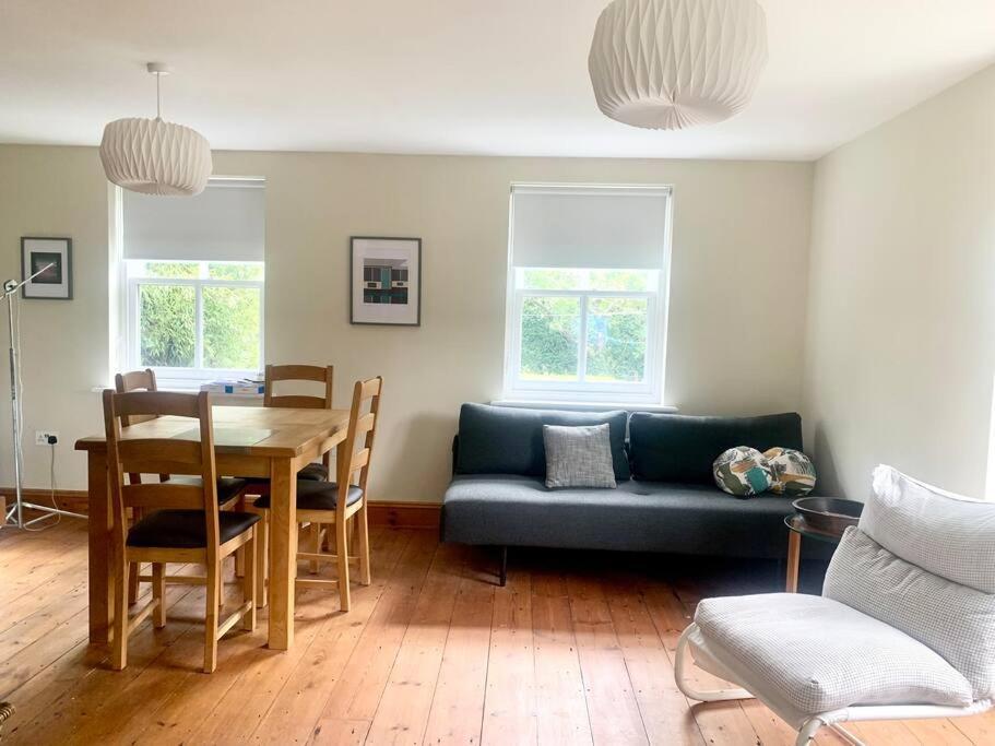 Delightful Ely House Bright And Warm With Cathedral View 아파트 외부 사진